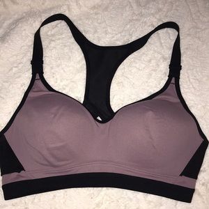 Victoria sport sports bra